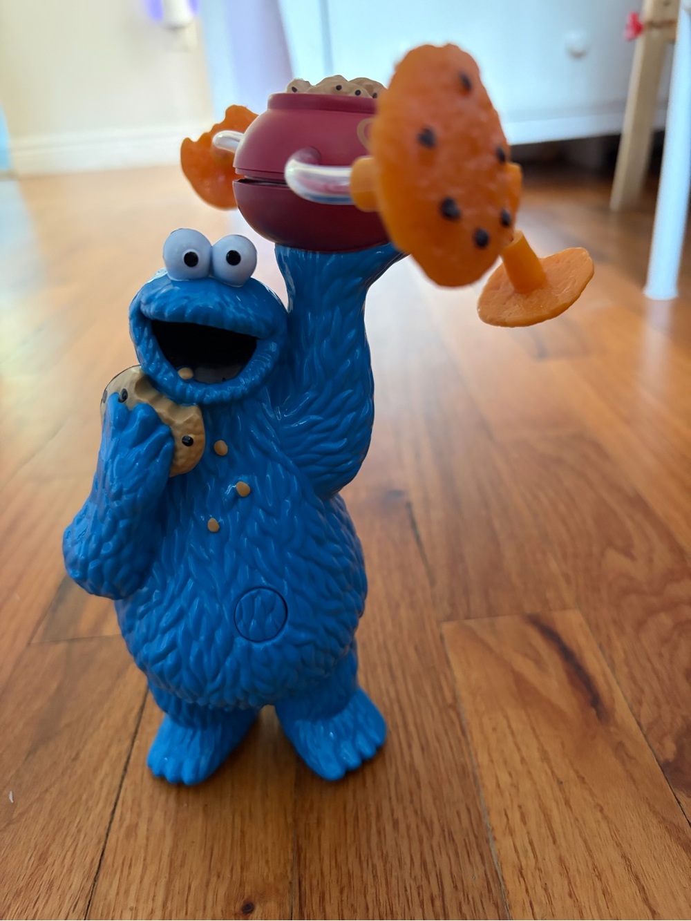 Cookie Monster Spinning Cookie Jar Toy - Blue